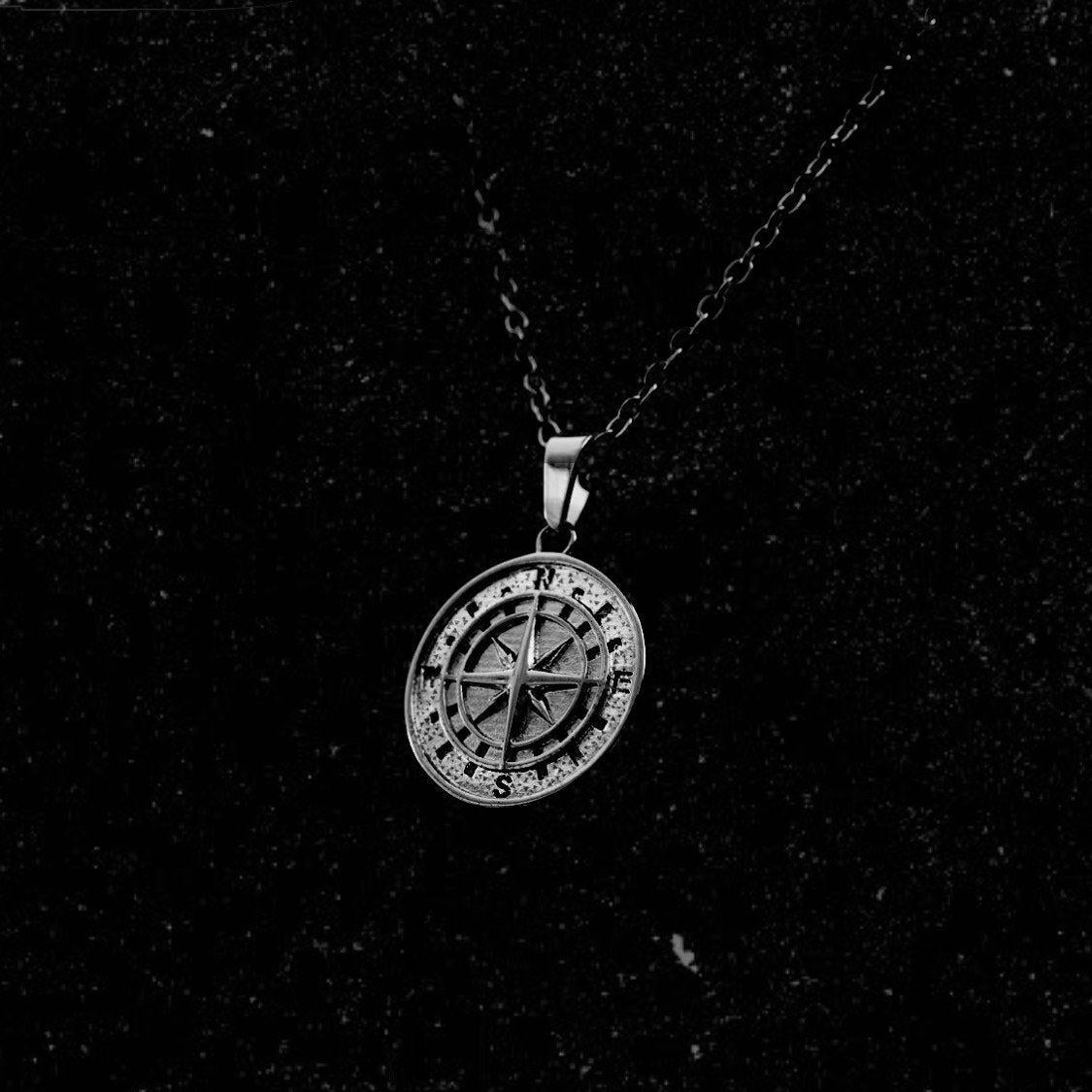 Compass-Inspired Men's Jewelry – Navigate Your Style